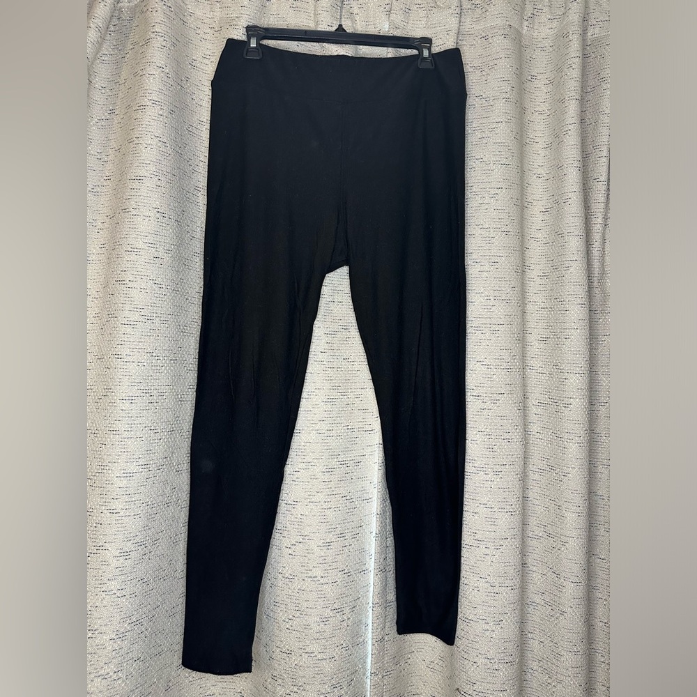 Black LulaRoe Tall & Curvy Leggings